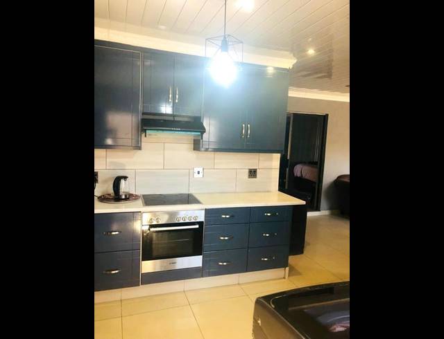 3 BEDROOM HOUSE FOR SALE IN THULANI